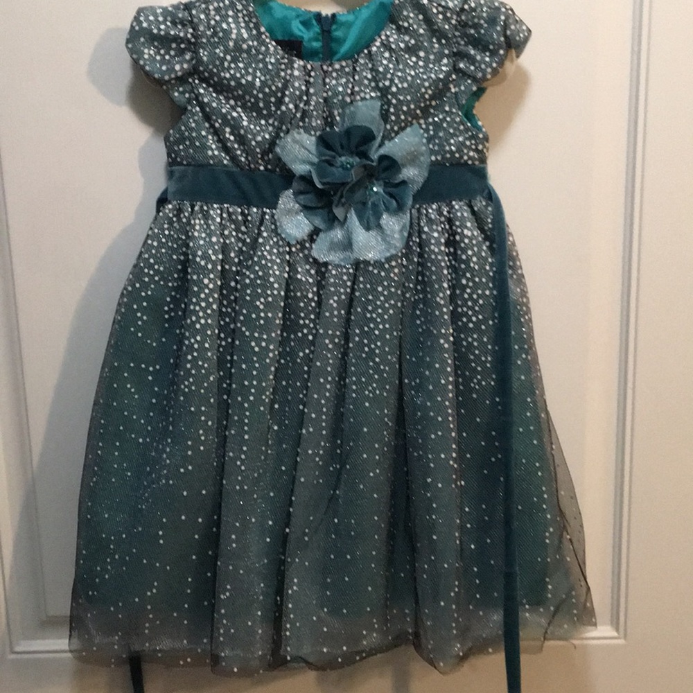 Isobella & Chloe dress